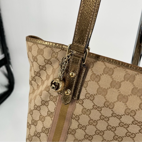 GUCCI JOLICOEUR Authentic Sherry Tote Bag with GUCCI Ball Charm keychain - Picture 5 of 16
